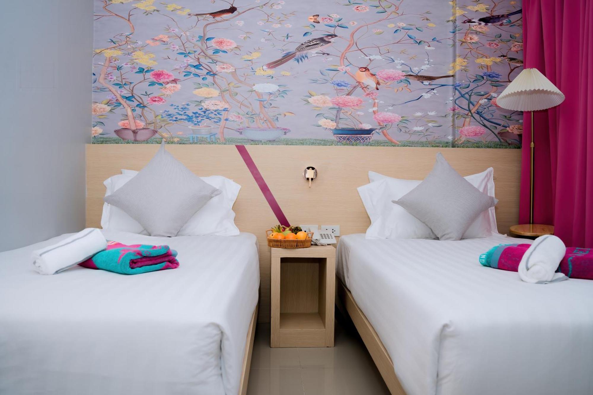 Sun Sea Sand Patong Exterior foto